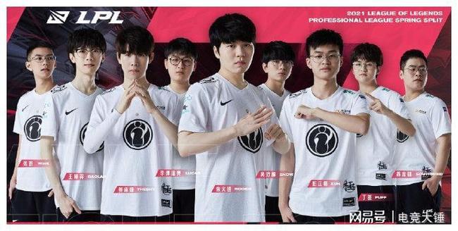 足球明星纷 足球明星纷